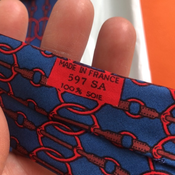 Hermès like new tie - Picture 7 of 15